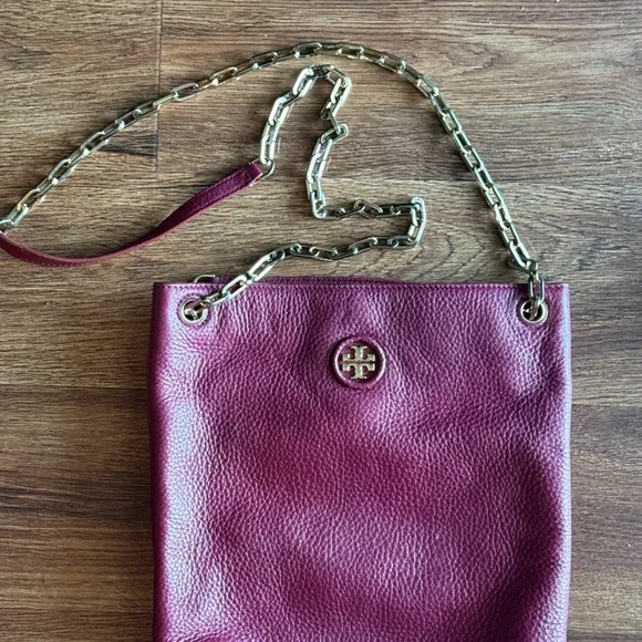 Tory Burch Plum Leather Chain Shoulder Bag - Picture 2 of 10